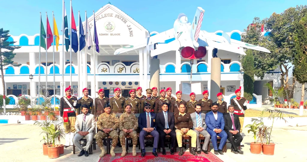 PAKISTAN ARMY MOTIVATIONAL & RECRUITMENT TEAM VISIT cadet college fateh jang Pakistan