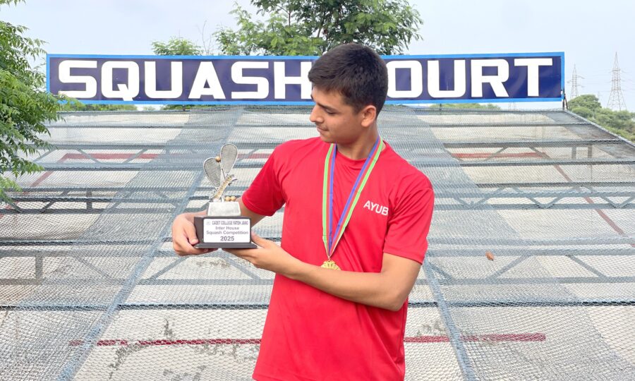 squash winner from ayubi house in cadet college fateh jang